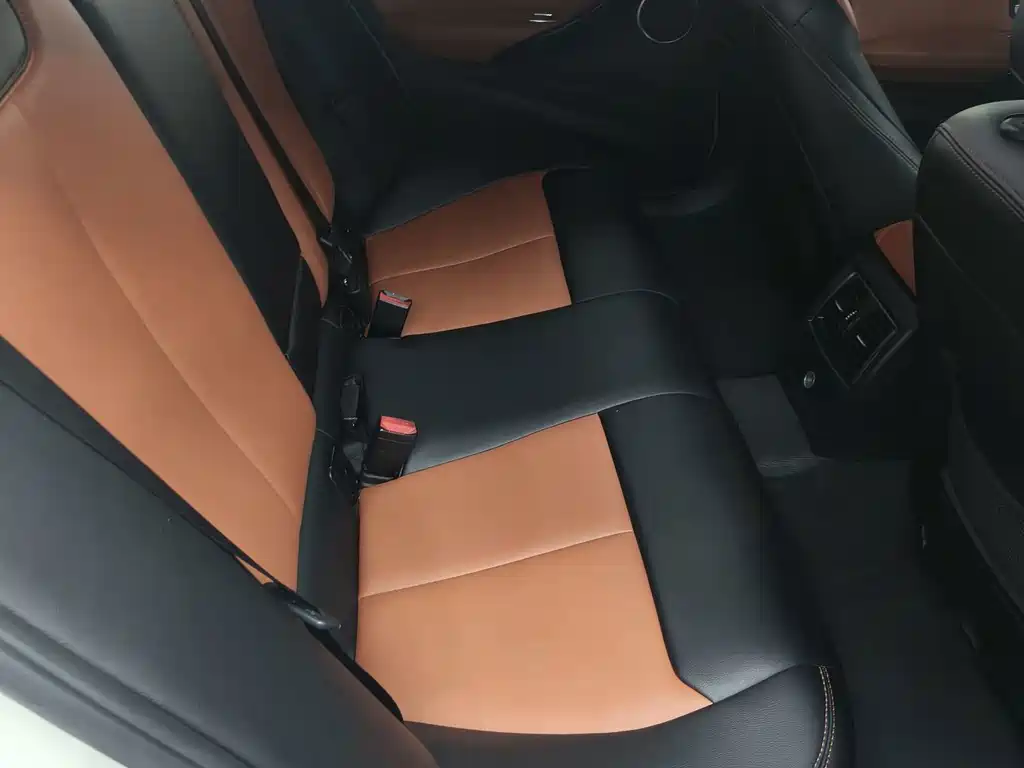 BMW 3 Series 2014 — фото 10