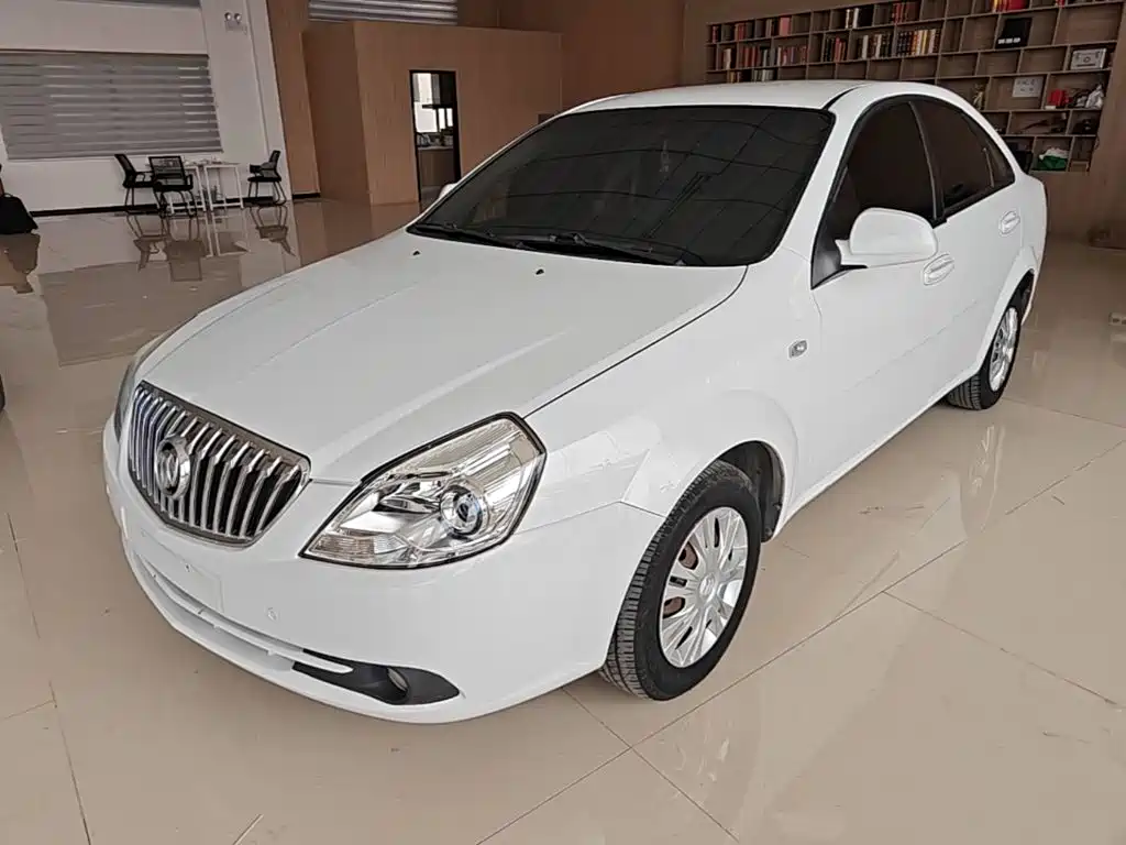 Buick Excelle 2015 — фото 2