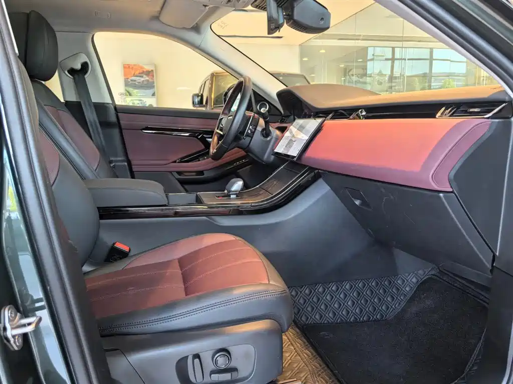 Land Rover Range Rover Evoque 2025 — фото 10