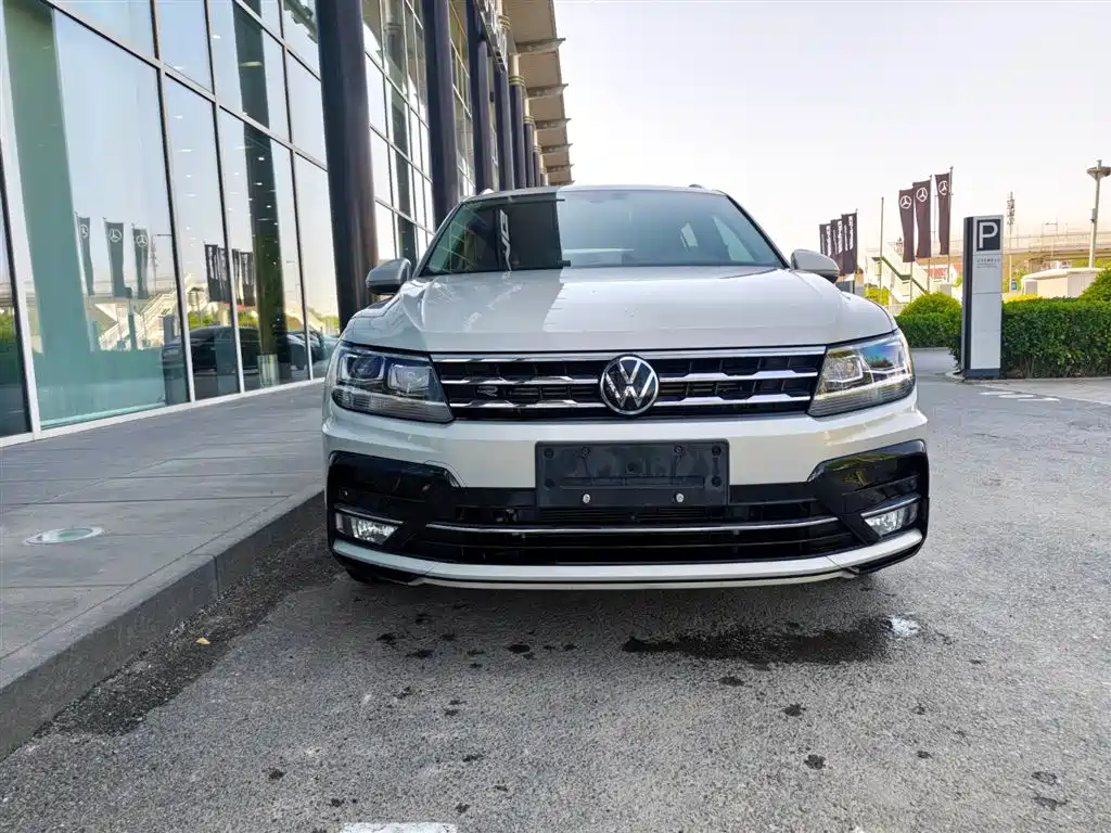 Volkswagen Tiguan L 2021 — фото 5