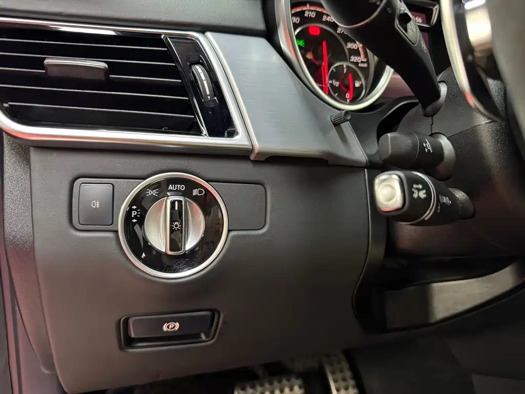 Mercedes-Benz GLE AMG 2016 — фото 36