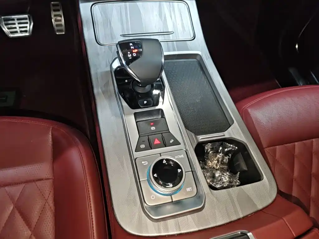 Jetour X70 PLUS 2024 — фото 14