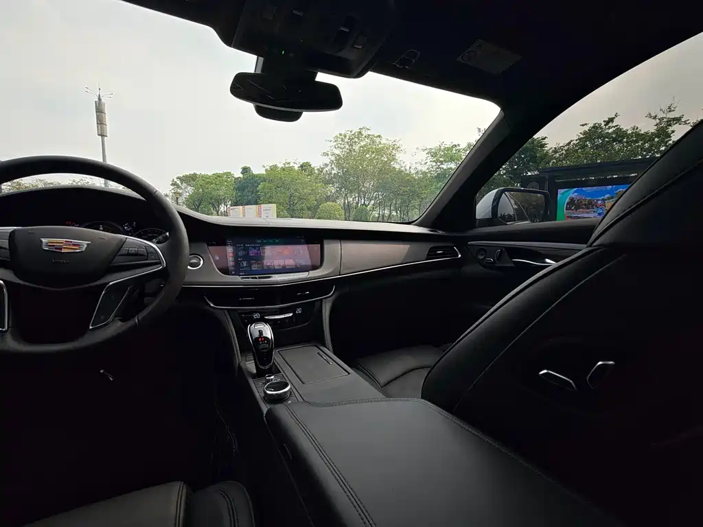 Cadillac CT6 2022 — фото 17
