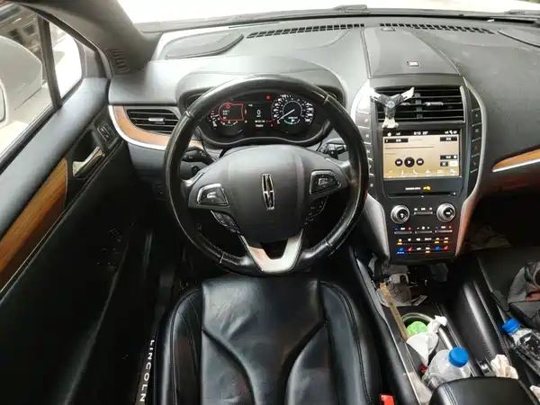Lincoln MKC 2018