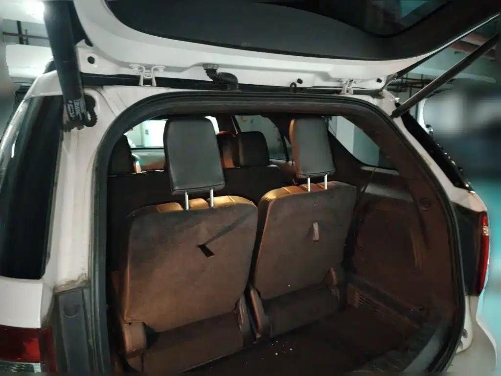 Ford Explorer 2015 — фото 15