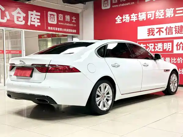 Jaguar XFL 2019