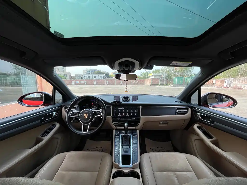 Porsche Macan 2020 — фото 12