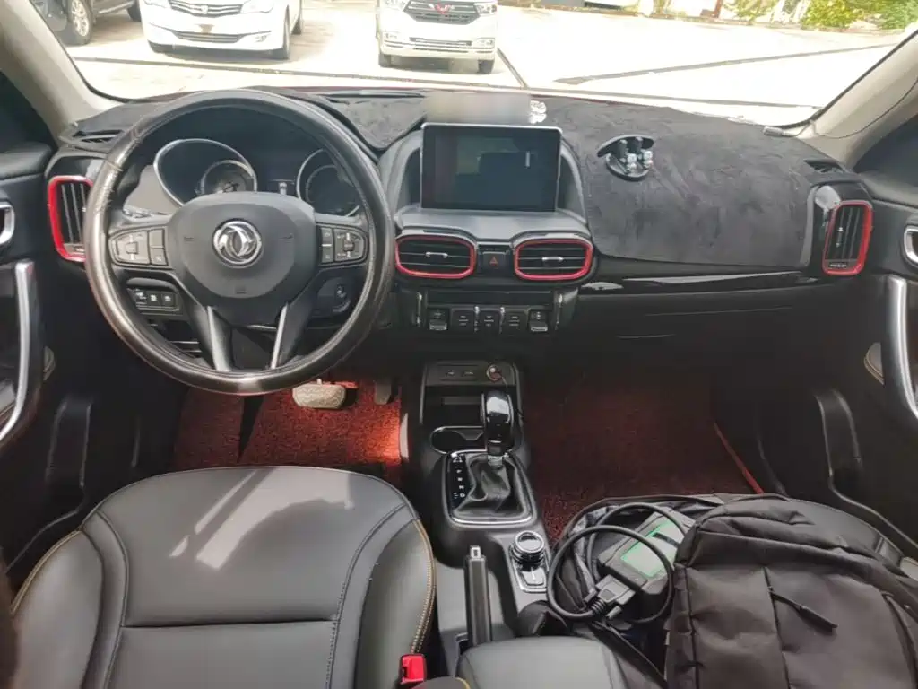 Dongfeng Fengshen AX4 2017 — фото 10
