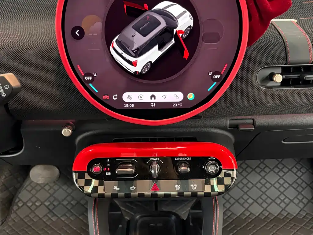 MINI JCW EV 2025 — фото 7