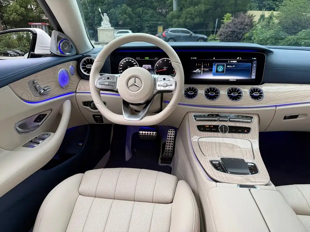 Mercedes-Benz E-Class 2020 — фото 12
