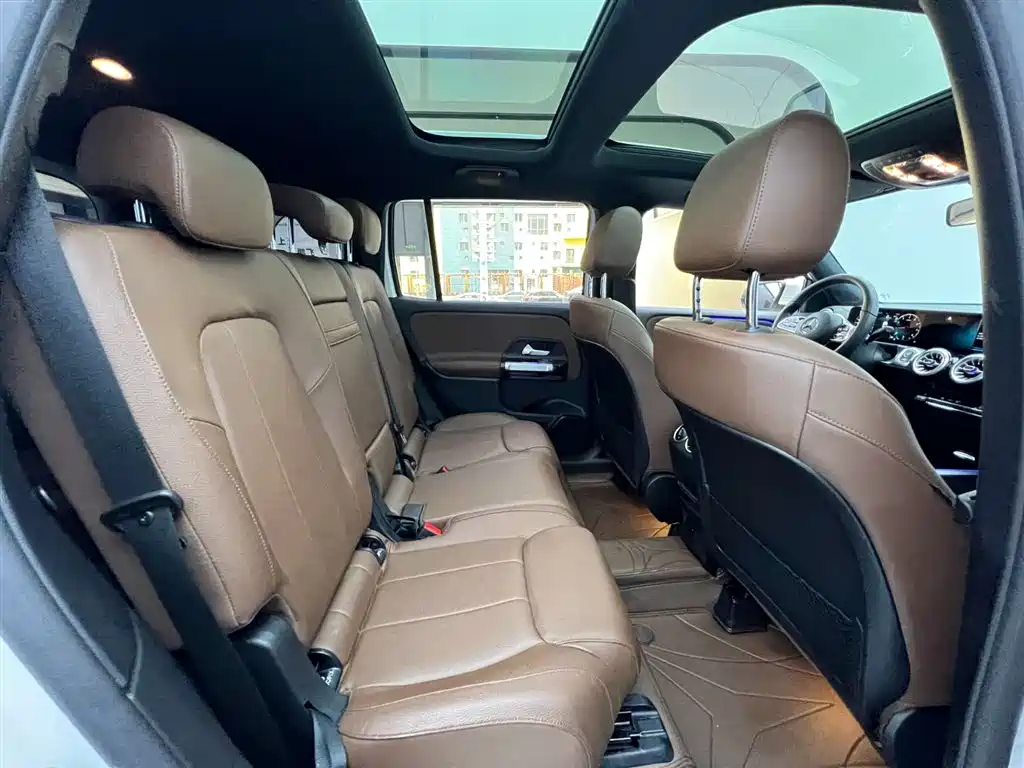 Mercedes-Benz GLB 2023 — фото 20