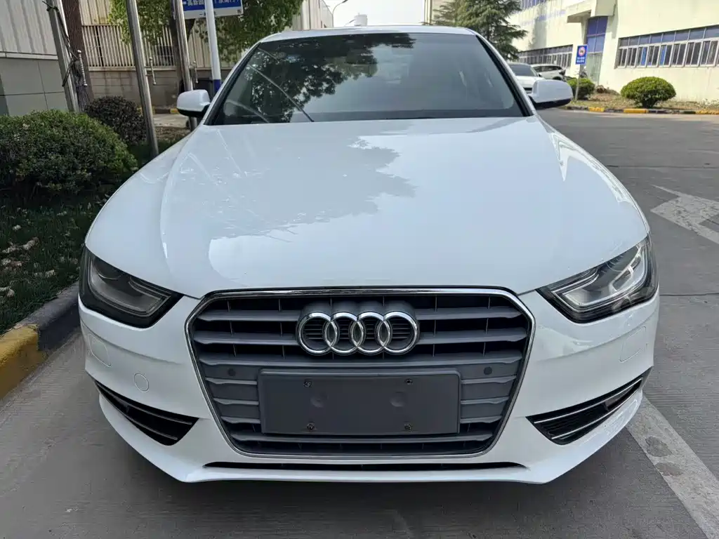 Audi A4L 2016