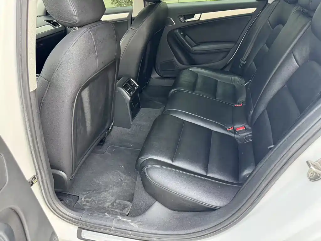 Audi A4L 2016