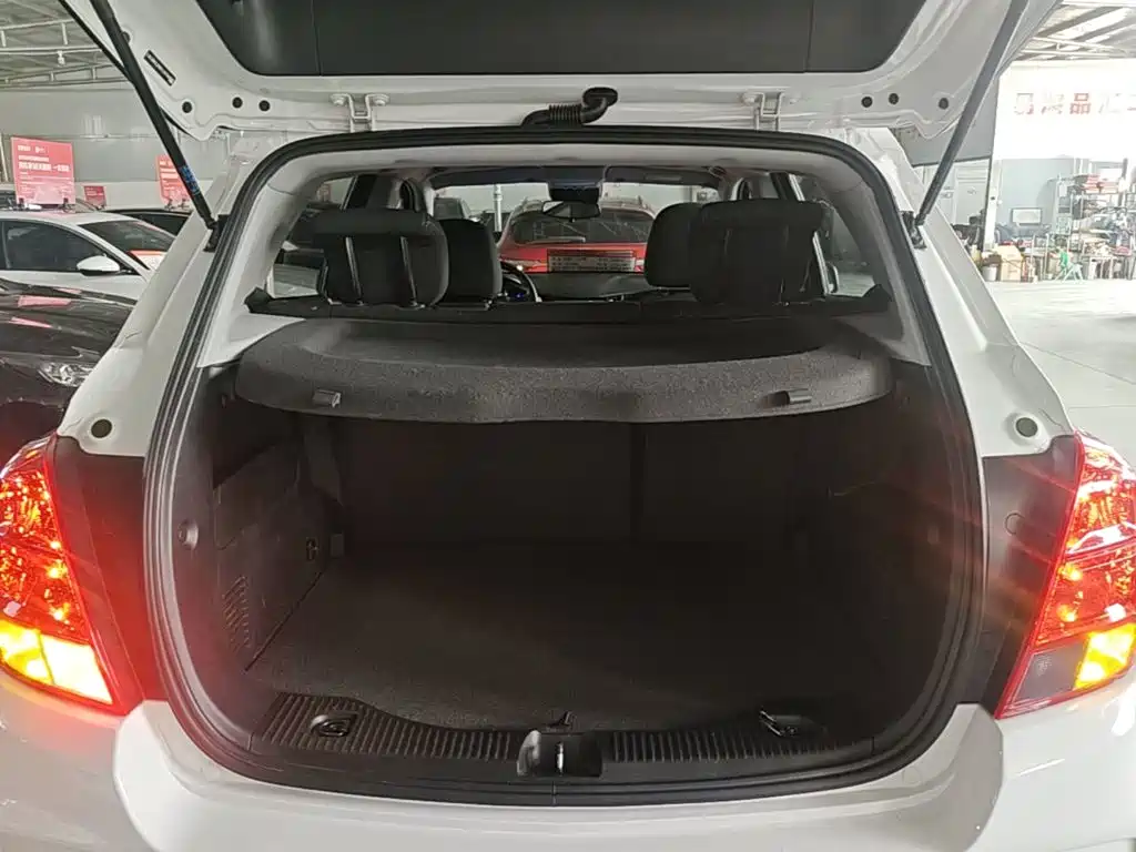 Chevrolet Trax 2018 — фото 19