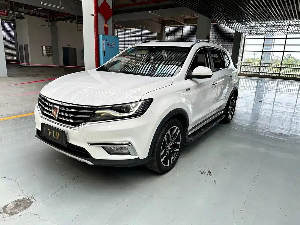 Roewe RX5 2016 — фото 1