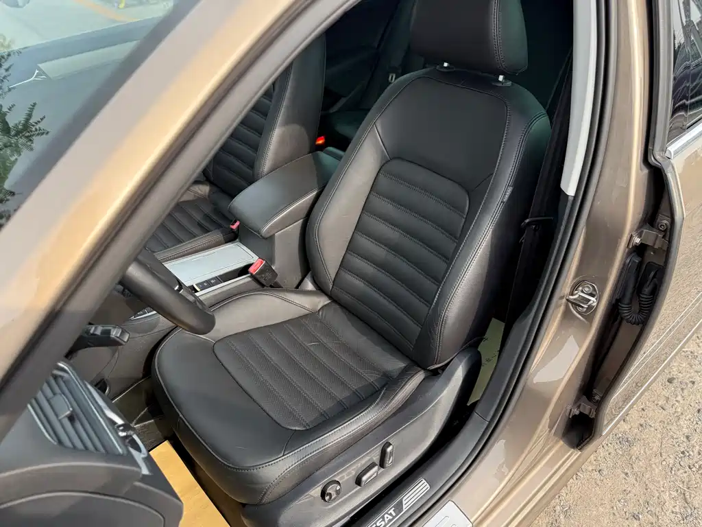 Volkswagen Passat 2015 — фото 9