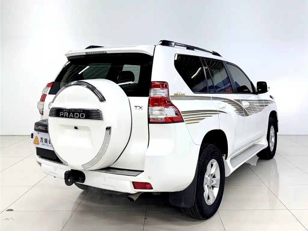 Toyota Prado 2013 — фото 3