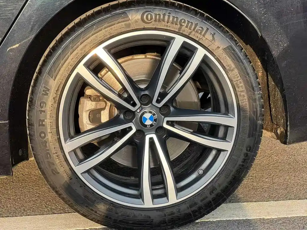 BMW 7 Series 2021 — фото 19