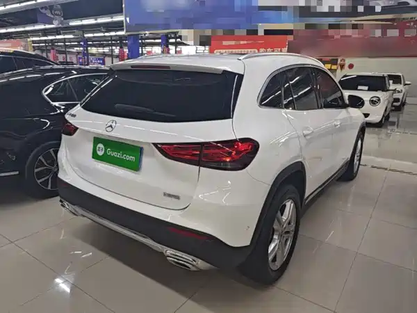 Mercedes-Benz GLA 2021