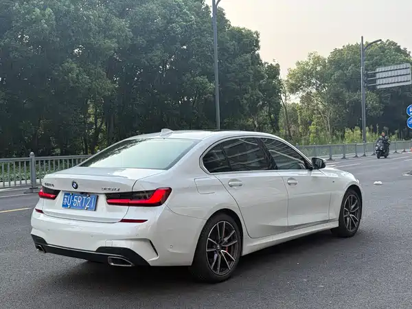 BMW 3 Series 2021