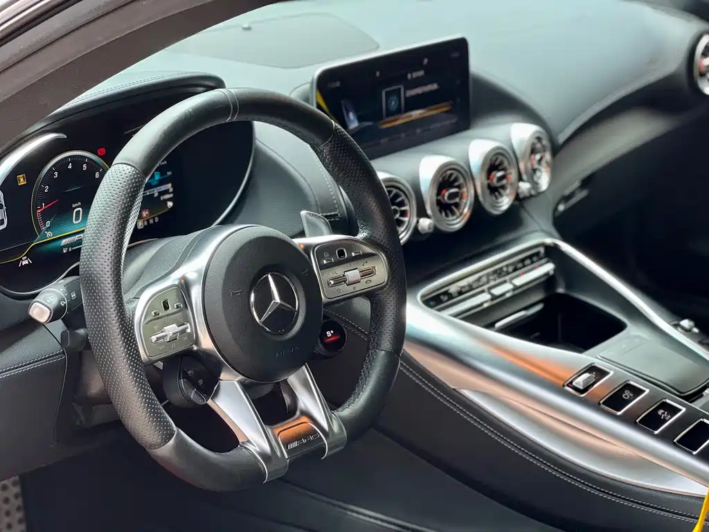 Mercedes-Benz AMG GT 2020 — фото 5