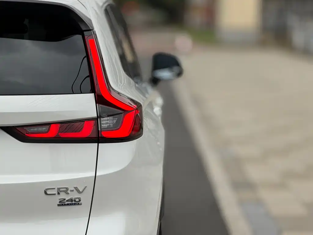 Honda CR-V 2023 — фото 10