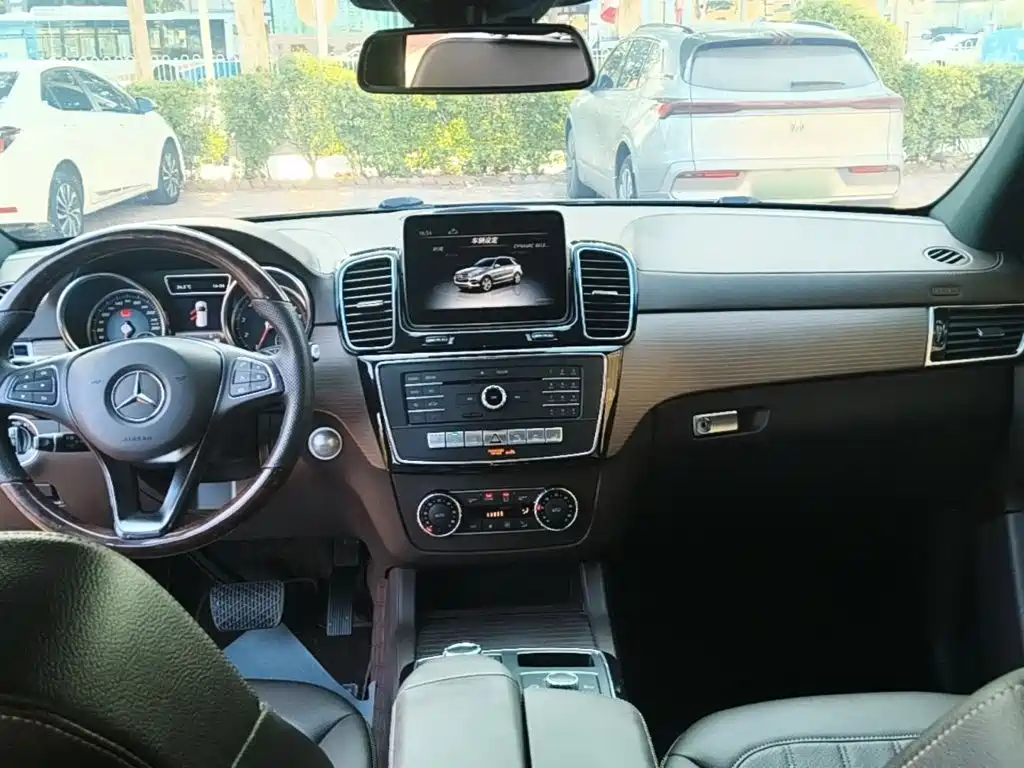 Mercedes-Benz GLE 2018 — фото 10