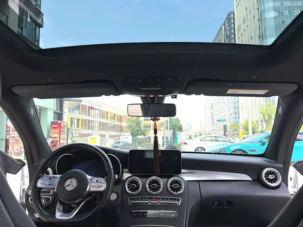 Mercedes-Benz C-Class 2019 — фото 11