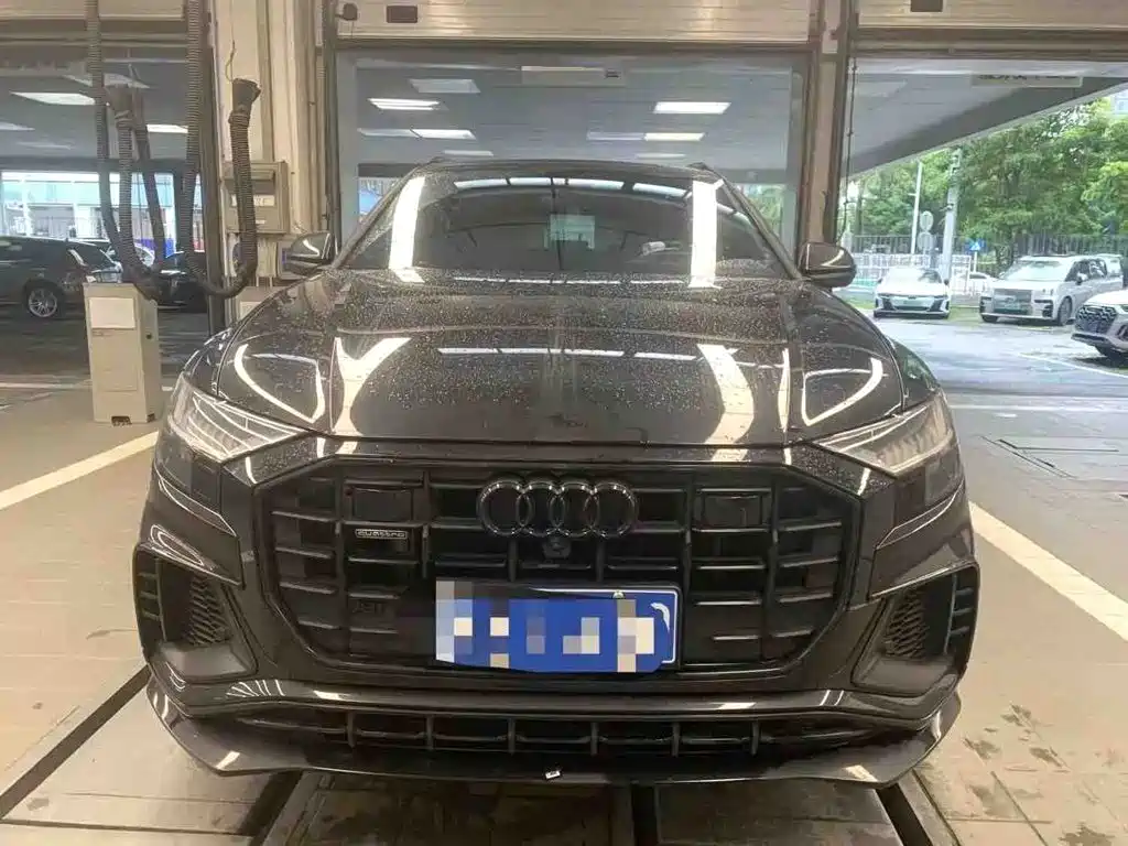 Audi Q8 2023 — фото 3