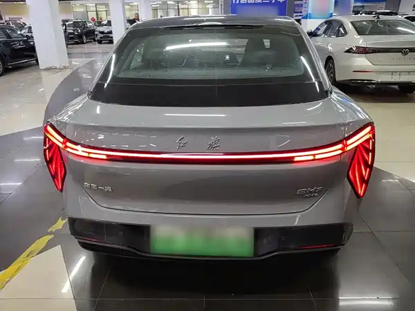 Hongqi EH7 2024
