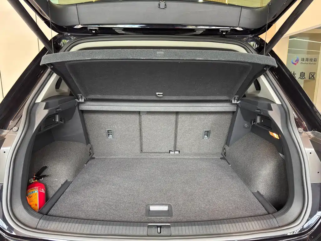 Volkswagen Tiguan 2019 — фото 13