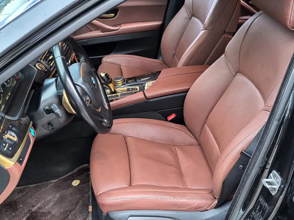 BMW 5 Series 2015 — фото 14