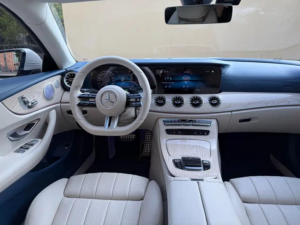 Mercedes-Benz E-Class 2021 — фото 11