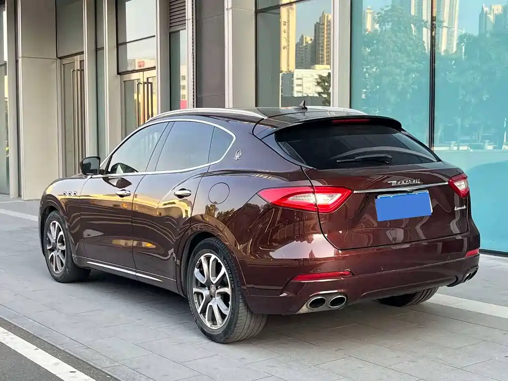 Maserati Levante 2017 — фото 5