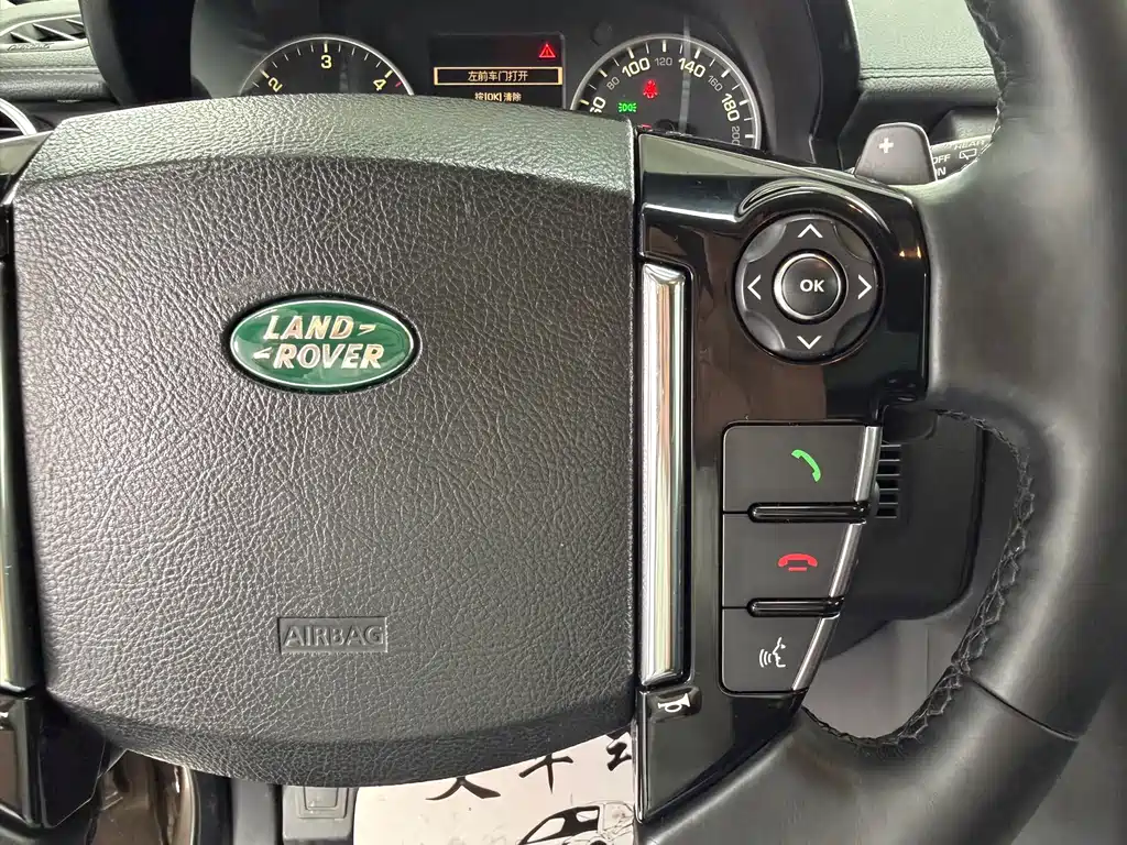 Land Rover Discovery 2013 — фото 19