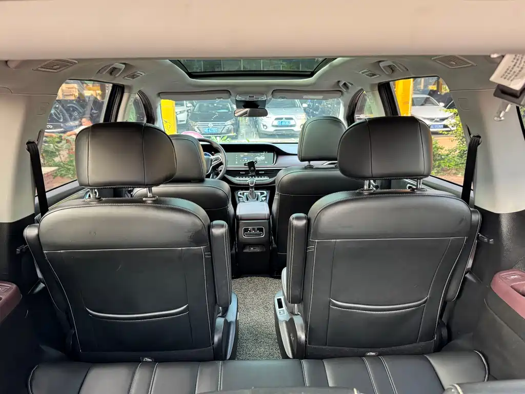 GAC Trumpchi M6 2022 — фото 27