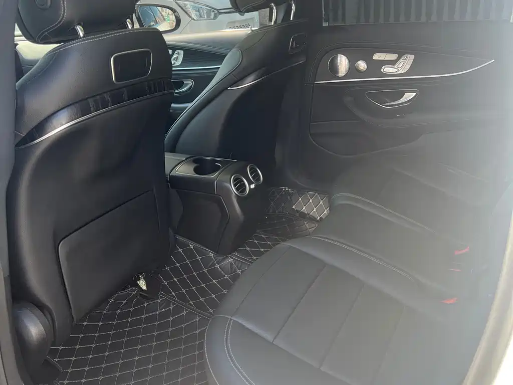 Mercedes-Benz E-Class 2020 — фото 10
