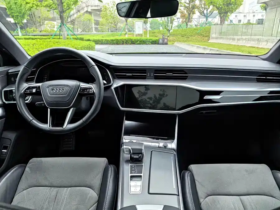 Audi A6L 2024 — фото 15