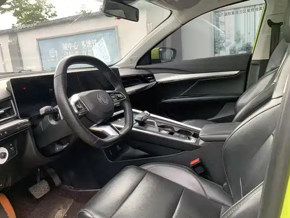 MG MG5 Scorpio 2022