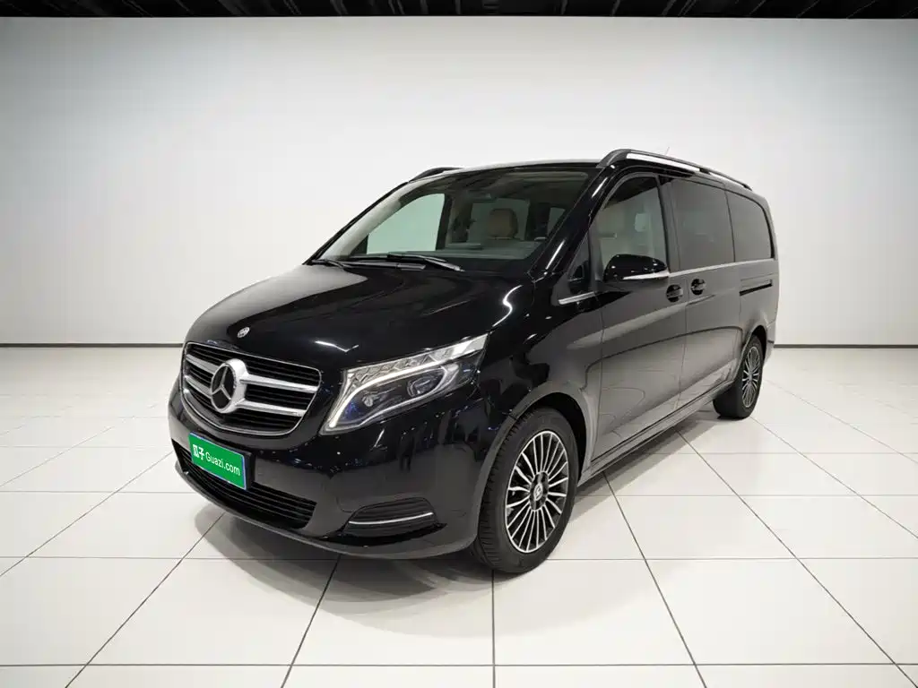 Mercedes-Benz V-Class 2018 — фото 1