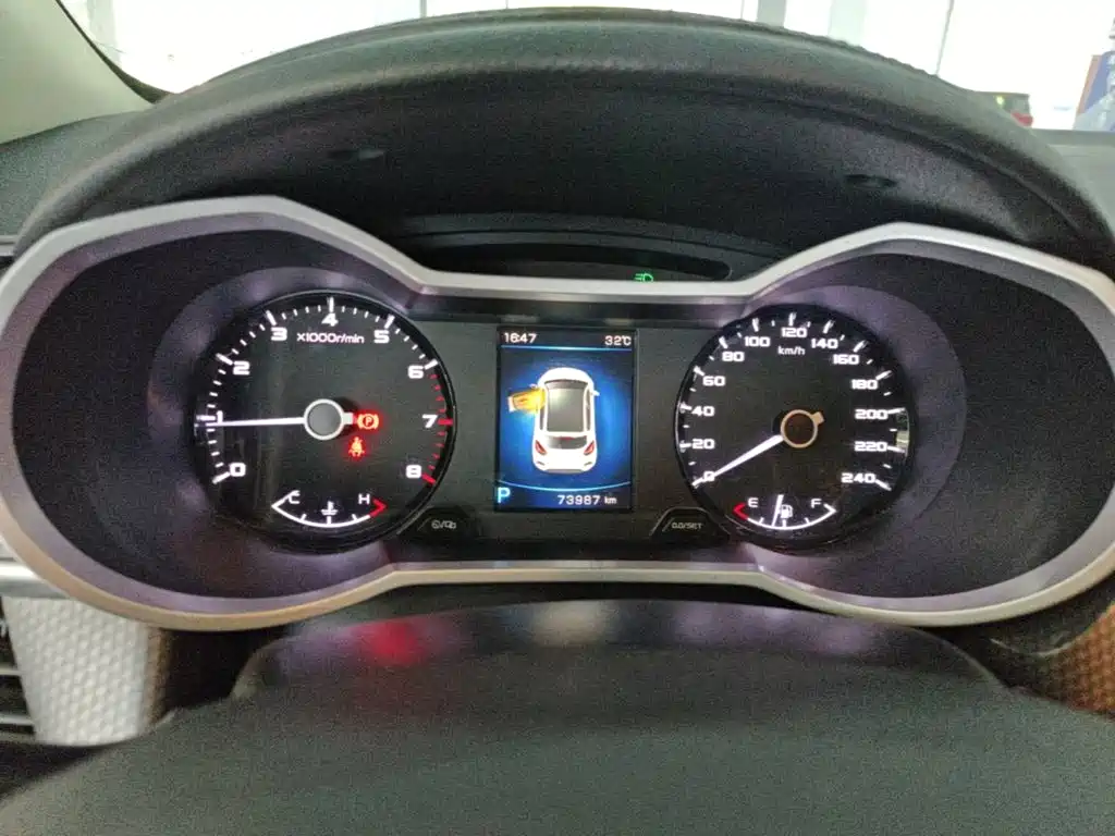 Geely Emgrand GS 2018 — фото 12