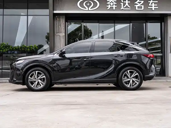 Lexus RX 2023
