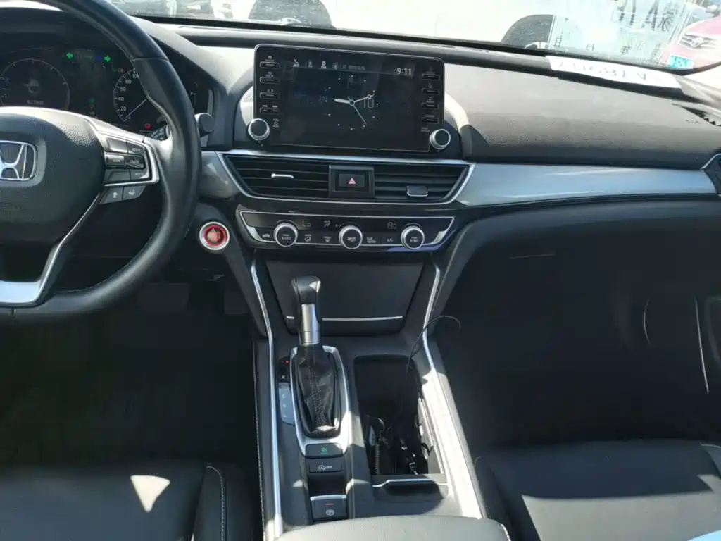 Honda Inspire 2020 — фото 13