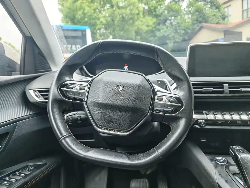 Peugeot 4008 2018 — фото 9