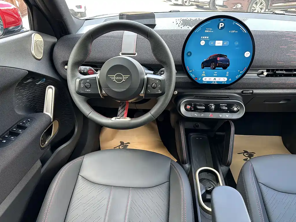 MINI JCW Aceman EV — фото 23