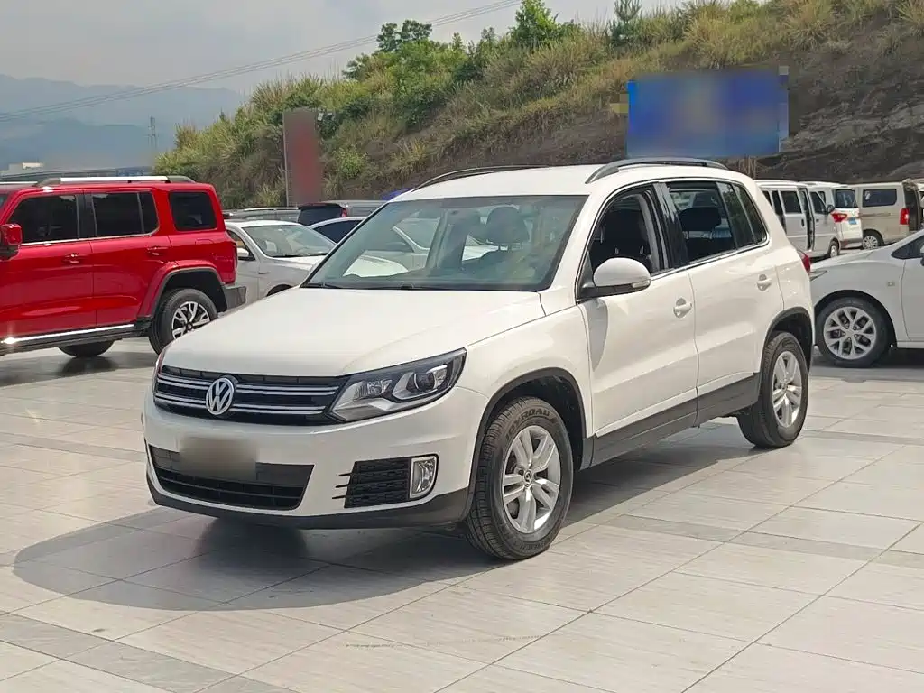Volkswagen Tiguan 2017 — фото 1