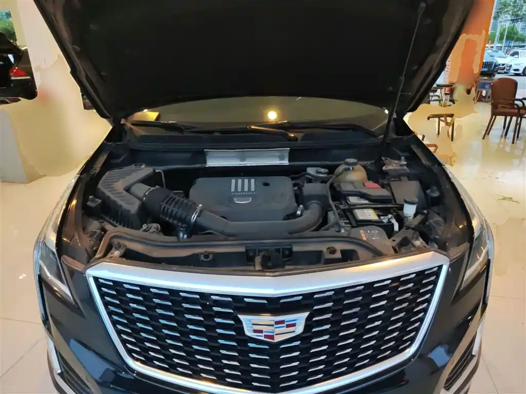 Cadillac XT5 2019 — фото 16