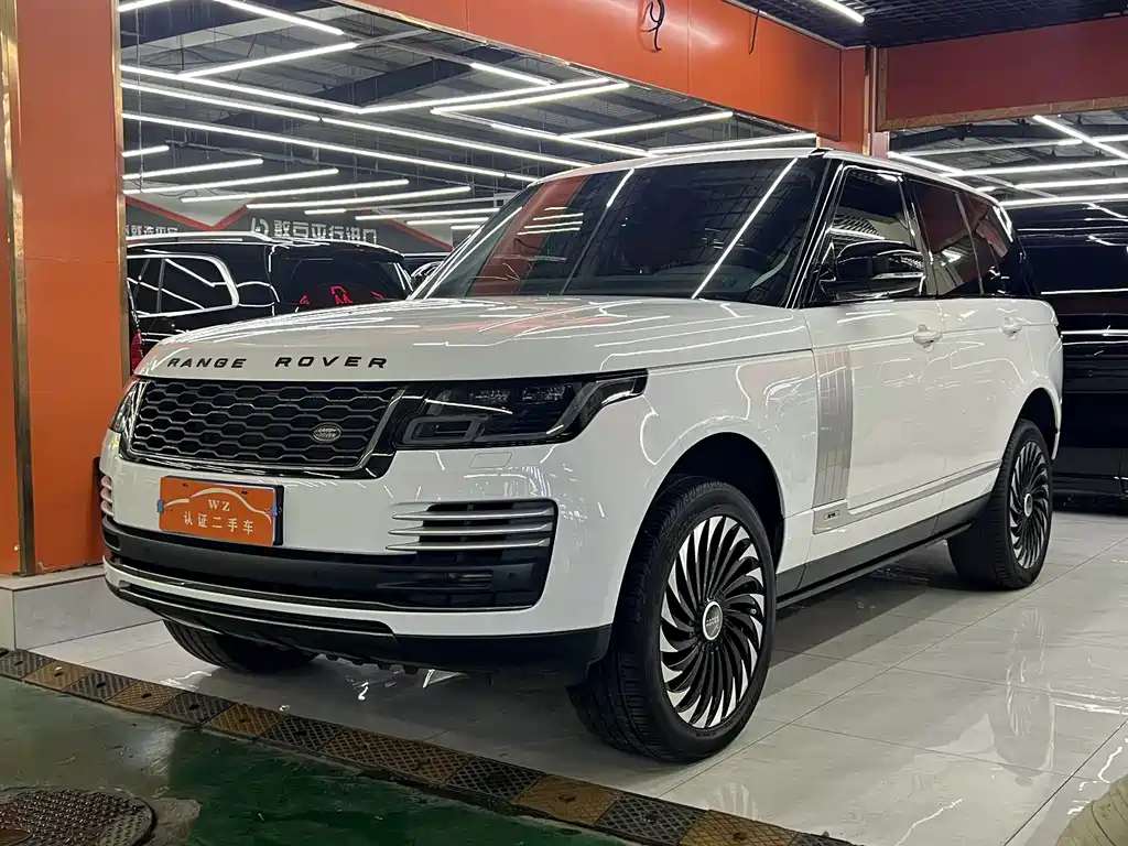 Land Rover Range Rover 2020 — фото 1