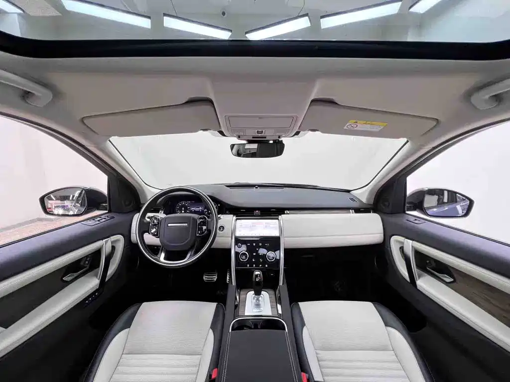 Land Rover Discovery Sport 2020 — фото 12