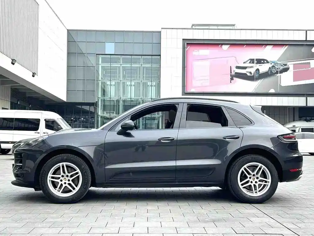 Porsche Macan 2019 — фото 2